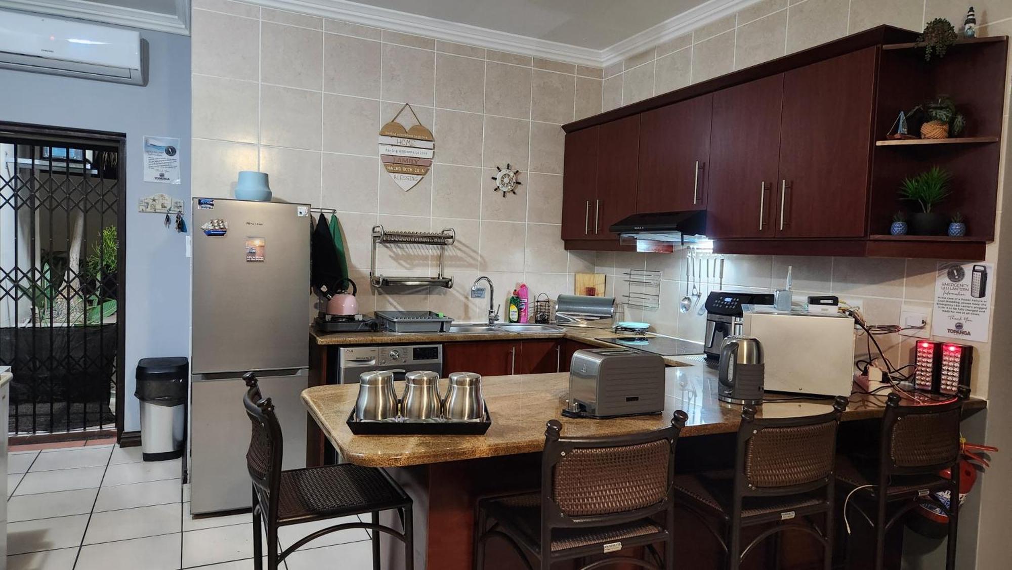 Topanga 17 Uvongo Beach Dış mekan fotoğraf