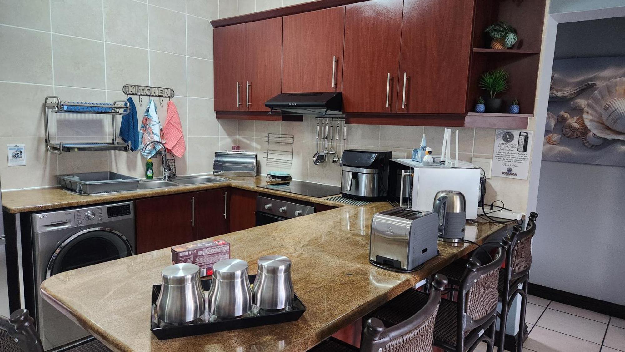Topanga 17 Uvongo Beach Dış mekan fotoğraf